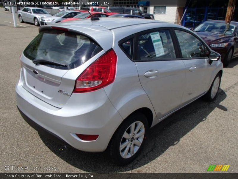 Ingot Silver / Charcoal Black 2013 Ford Fiesta SE Hatchback