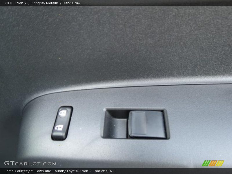 Stingray Metallic / Dark Gray 2010 Scion xB