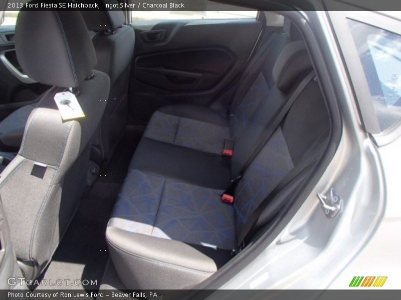 Ingot Silver / Charcoal Black 2013 Ford Fiesta SE Hatchback
