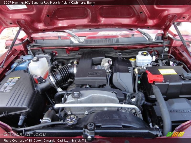  2007 H3  Engine - 3.7 Liter DOHC 20-Valve Inline 5 Cylinder