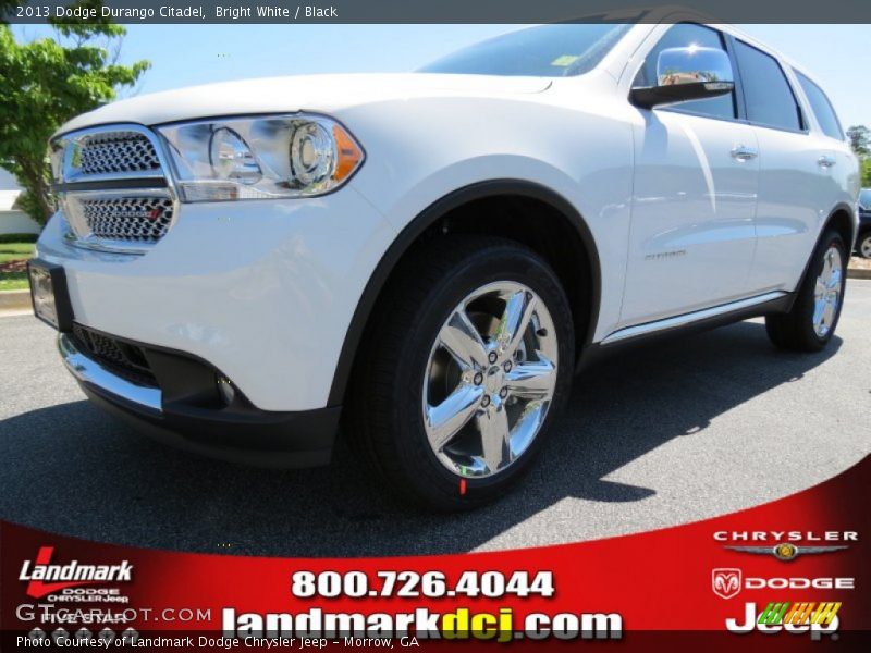 Bright White / Black 2013 Dodge Durango Citadel