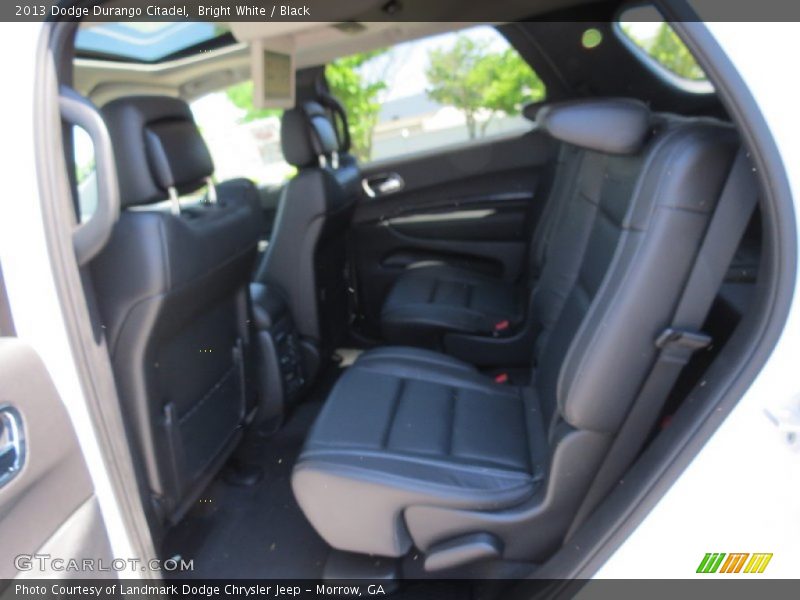 Bright White / Black 2013 Dodge Durango Citadel