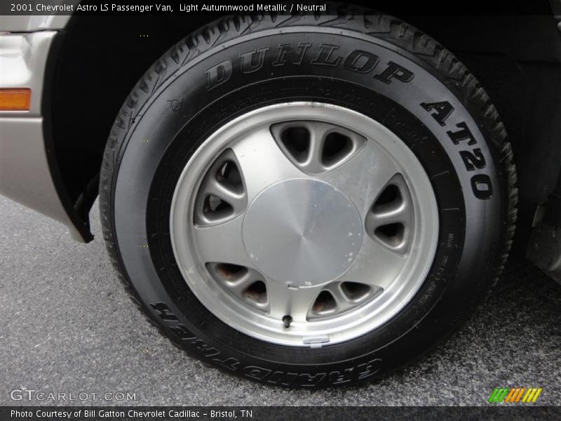  2001 Astro LS Passenger Van Wheel