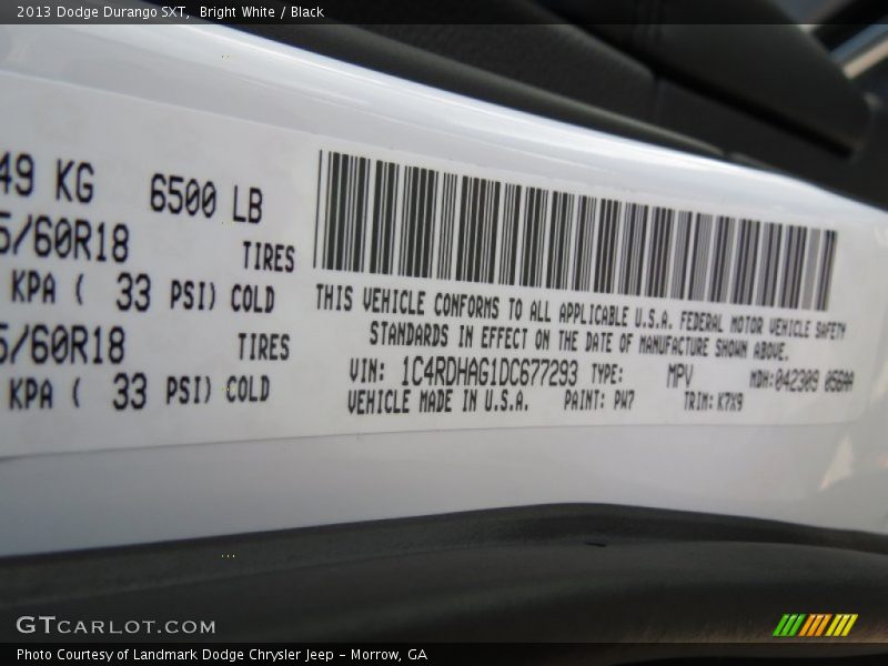Bright White / Black 2013 Dodge Durango SXT