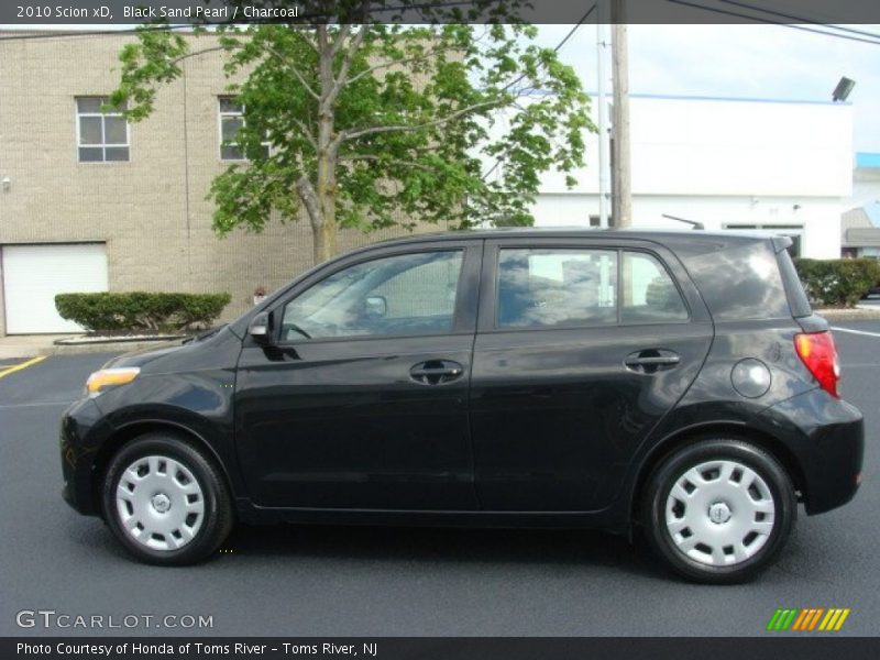 Black Sand Pearl / Charcoal 2010 Scion xD