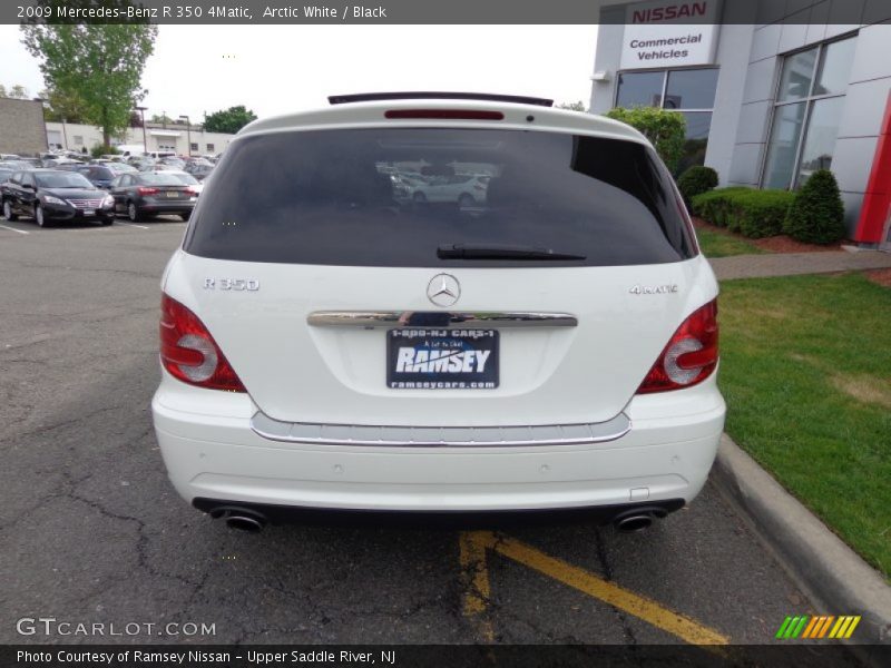 Arctic White / Black 2009 Mercedes-Benz R 350 4Matic