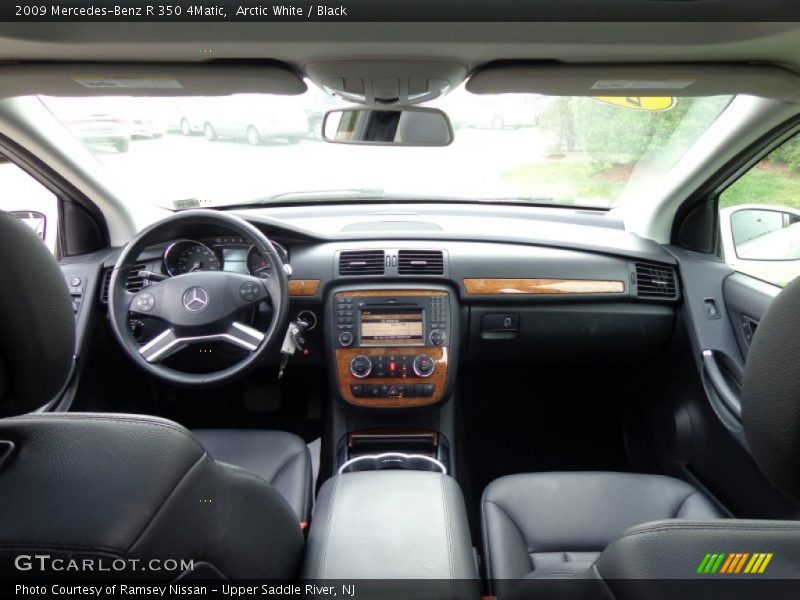 Arctic White / Black 2009 Mercedes-Benz R 350 4Matic