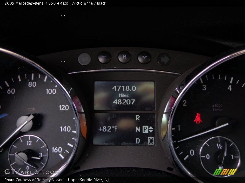 Arctic White / Black 2009 Mercedes-Benz R 350 4Matic