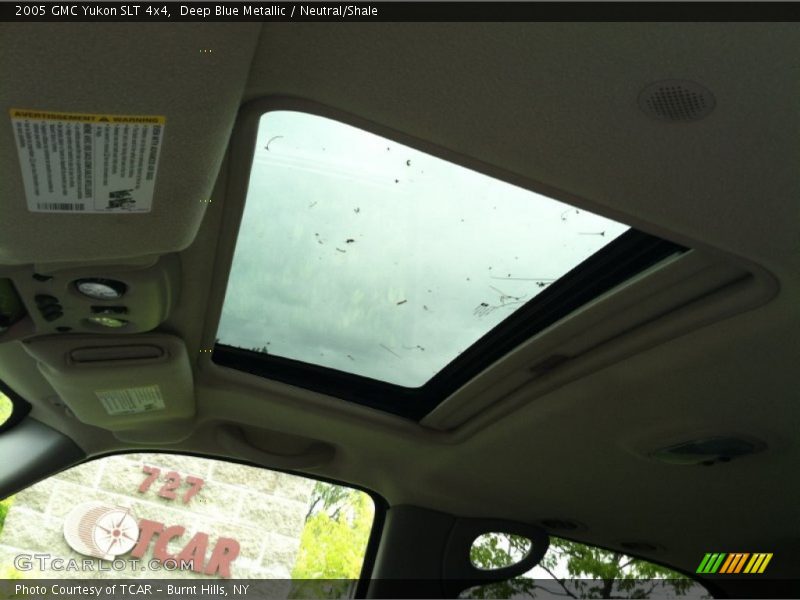 Deep Blue Metallic / Neutral/Shale 2005 GMC Yukon SLT 4x4