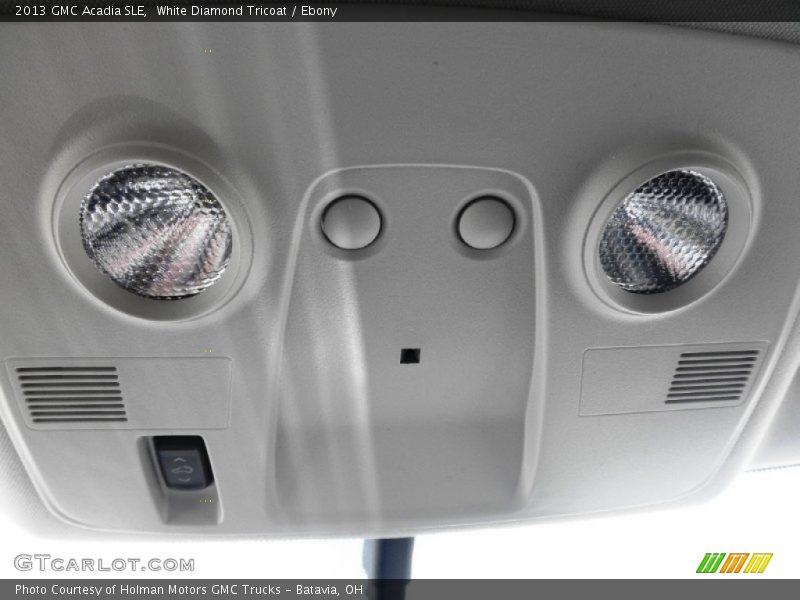 White Diamond Tricoat / Ebony 2013 GMC Acadia SLE