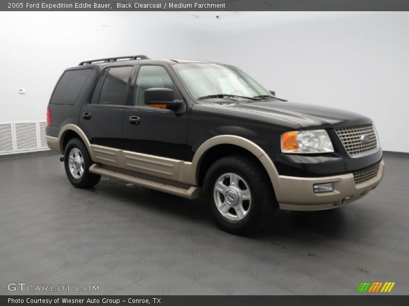 Black Clearcoat / Medium Parchment 2005 Ford Expedition Eddie Bauer
