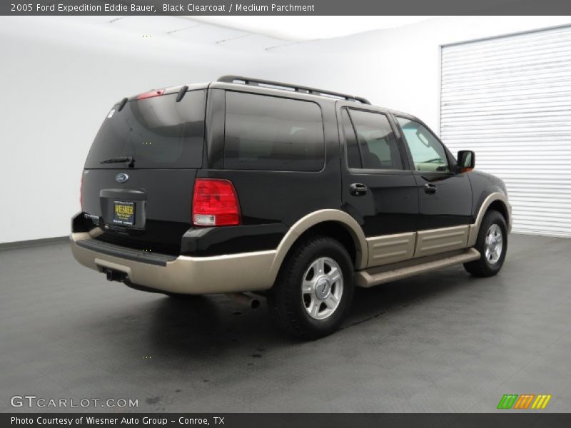 Black Clearcoat / Medium Parchment 2005 Ford Expedition Eddie Bauer