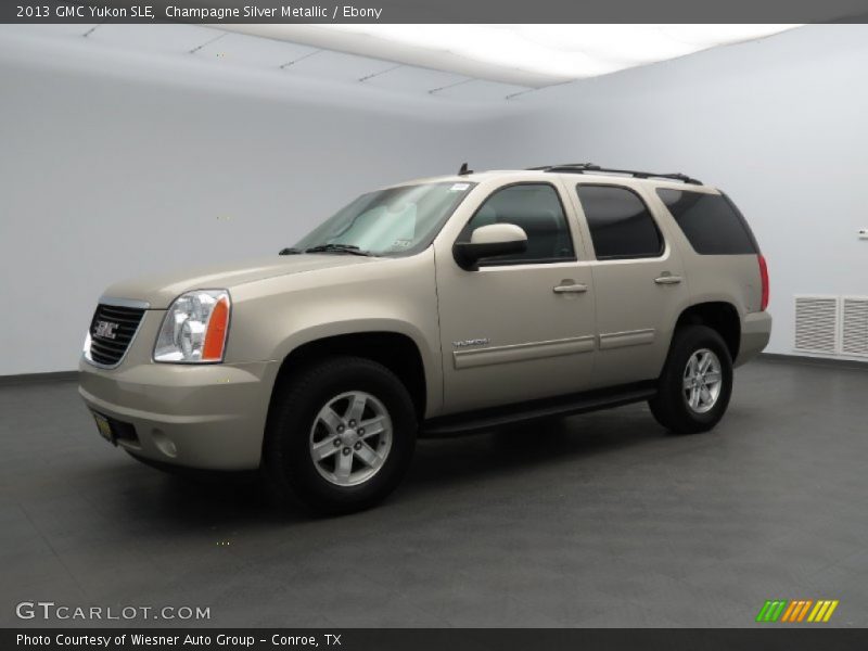 Champagne Silver Metallic / Ebony 2013 GMC Yukon SLE