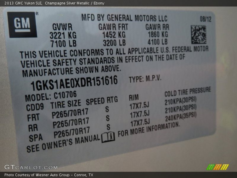 Champagne Silver Metallic / Ebony 2013 GMC Yukon SLE