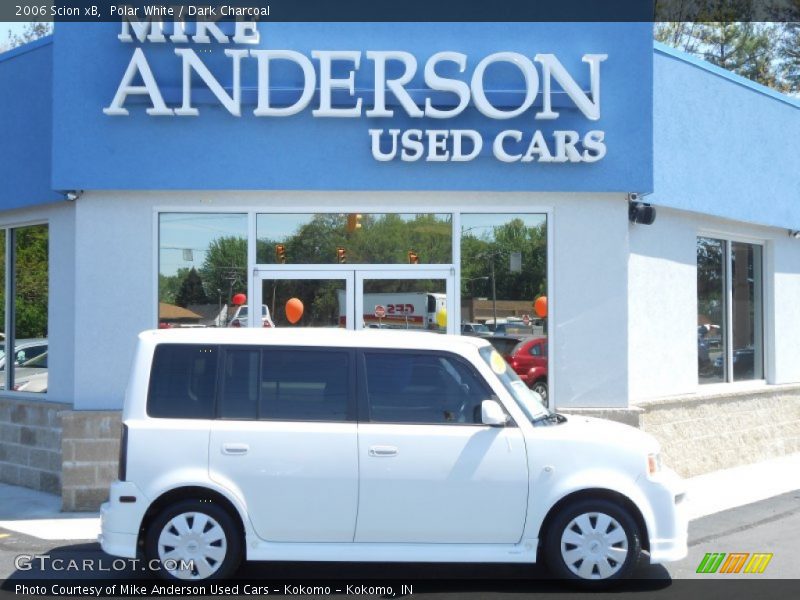 Polar White / Dark Charcoal 2006 Scion xB