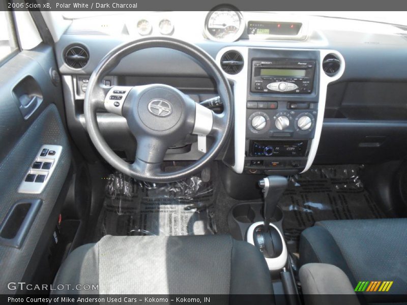 Polar White / Dark Charcoal 2006 Scion xB