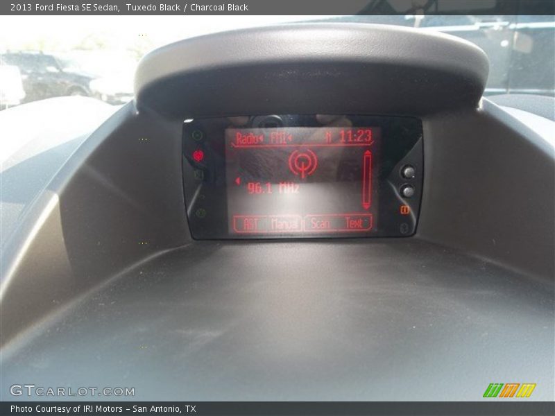 Tuxedo Black / Charcoal Black 2013 Ford Fiesta SE Sedan