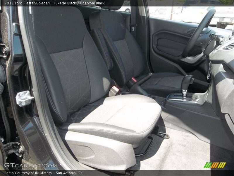 Tuxedo Black / Charcoal Black 2013 Ford Fiesta SE Sedan