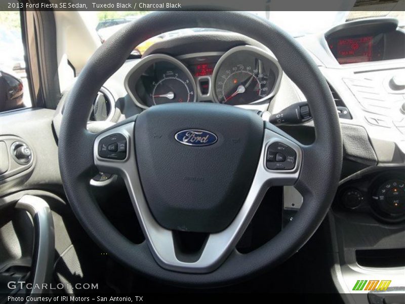 Tuxedo Black / Charcoal Black 2013 Ford Fiesta SE Sedan