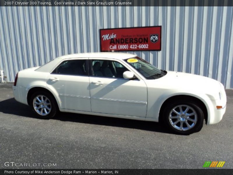 Cool Vanilla / Dark Slate Gray/Light Graystone 2007 Chrysler 300 Touring