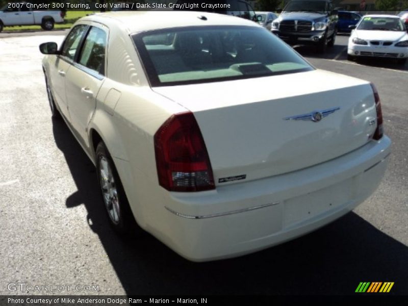 Cool Vanilla / Dark Slate Gray/Light Graystone 2007 Chrysler 300 Touring