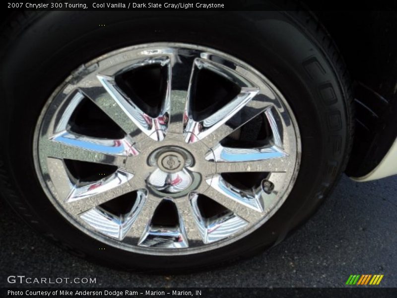 Cool Vanilla / Dark Slate Gray/Light Graystone 2007 Chrysler 300 Touring