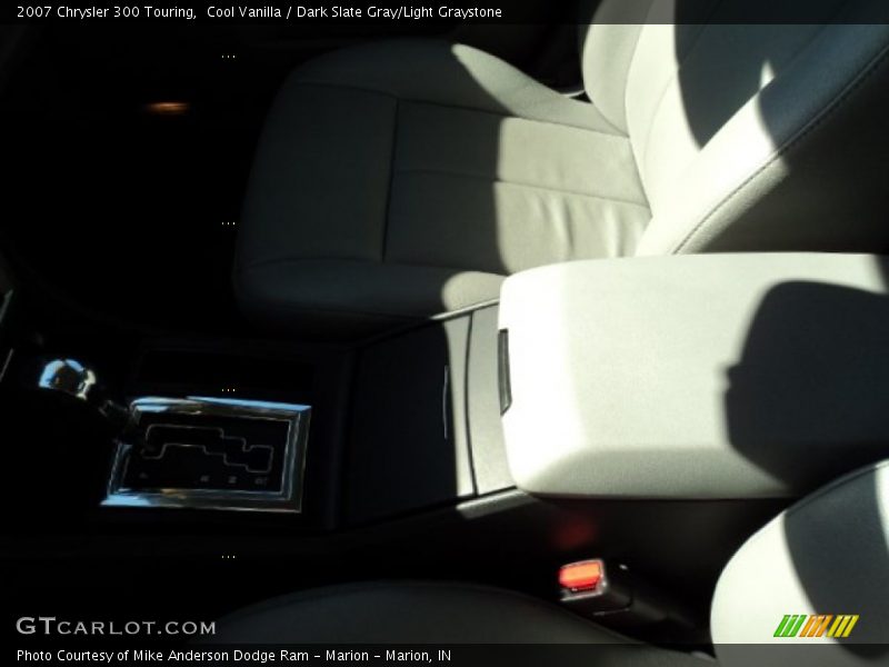 Cool Vanilla / Dark Slate Gray/Light Graystone 2007 Chrysler 300 Touring