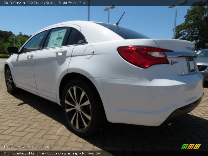 Bright White / Black 2013 Chrysler 200 Touring Sedan
