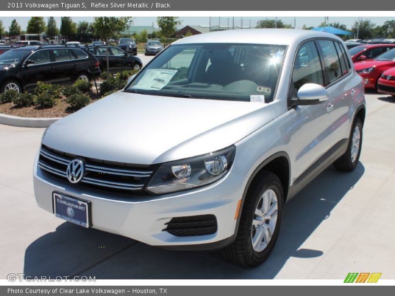 Reflex Silver Metallic / Black 2013 Volkswagen Tiguan S