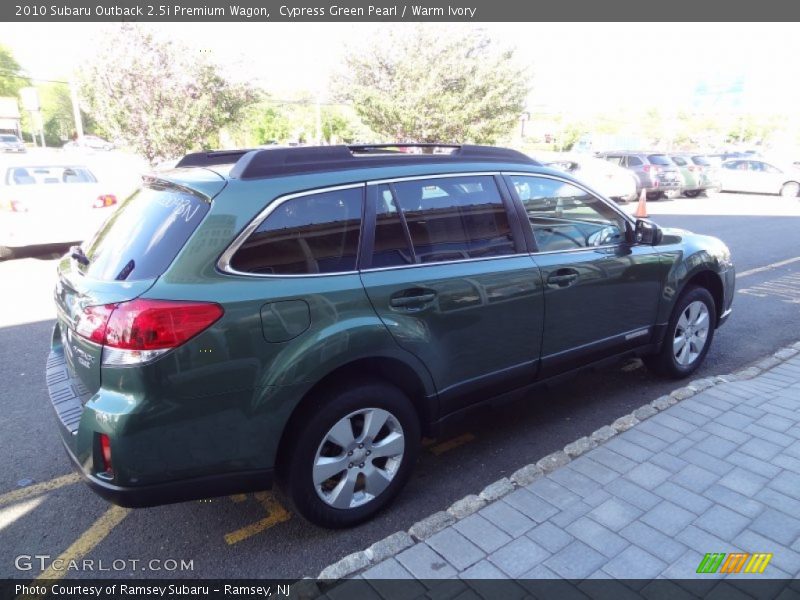 Cypress Green Pearl / Warm Ivory 2010 Subaru Outback 2.5i Premium Wagon