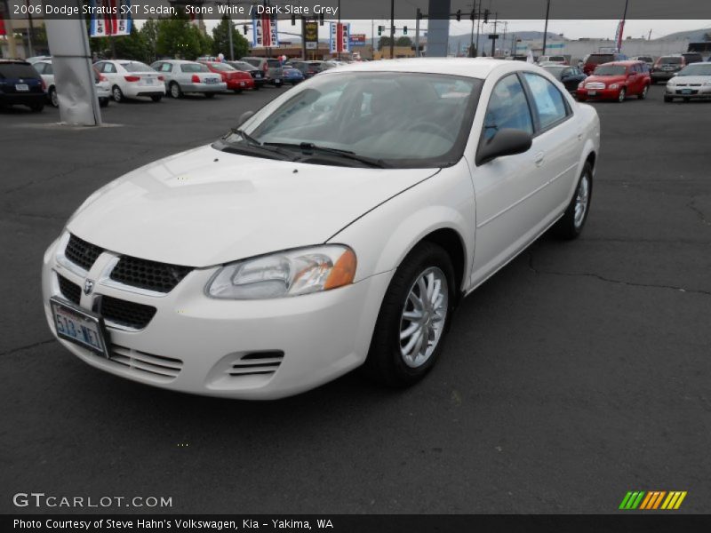 Stone White / Dark Slate Grey 2006 Dodge Stratus SXT Sedan