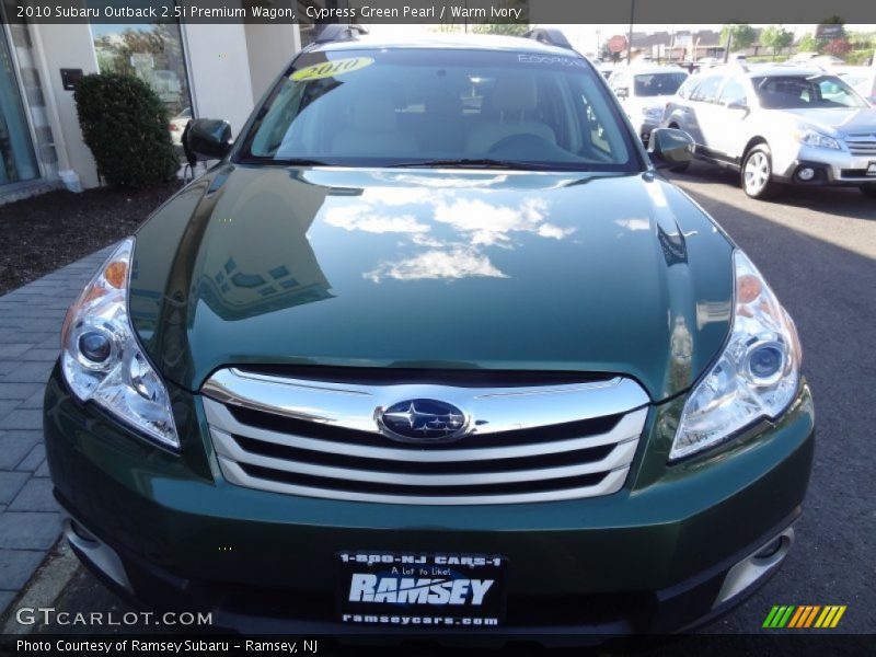 Cypress Green Pearl / Warm Ivory 2010 Subaru Outback 2.5i Premium Wagon