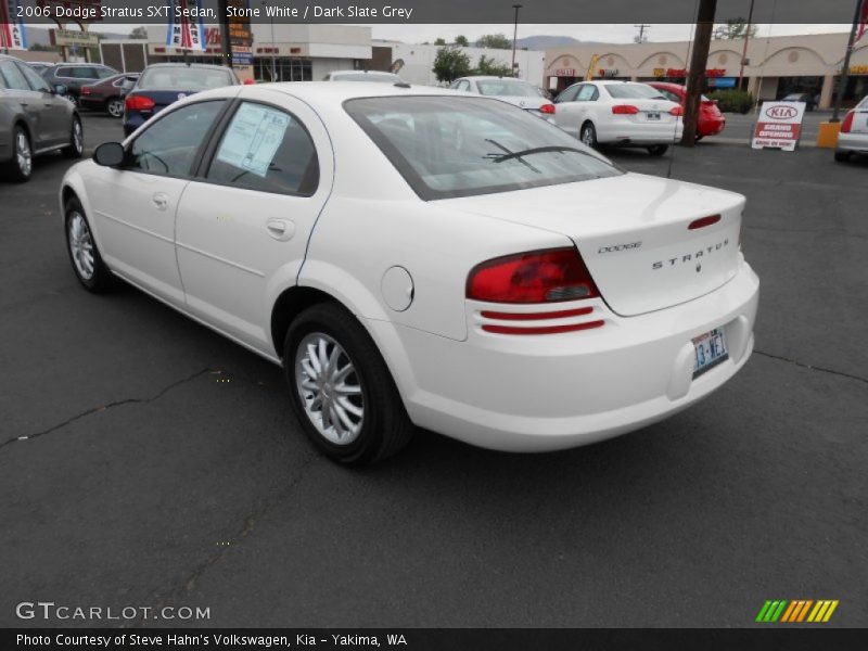 Stone White / Dark Slate Grey 2006 Dodge Stratus SXT Sedan