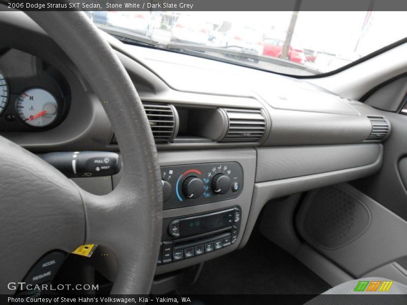 Stone White / Dark Slate Grey 2006 Dodge Stratus SXT Sedan