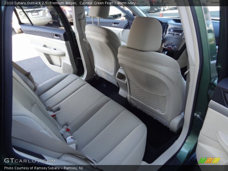 Cypress Green Pearl / Warm Ivory 2010 Subaru Outback 2.5i Premium Wagon