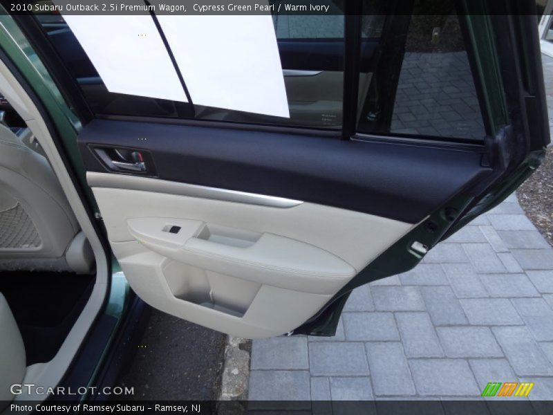Cypress Green Pearl / Warm Ivory 2010 Subaru Outback 2.5i Premium Wagon