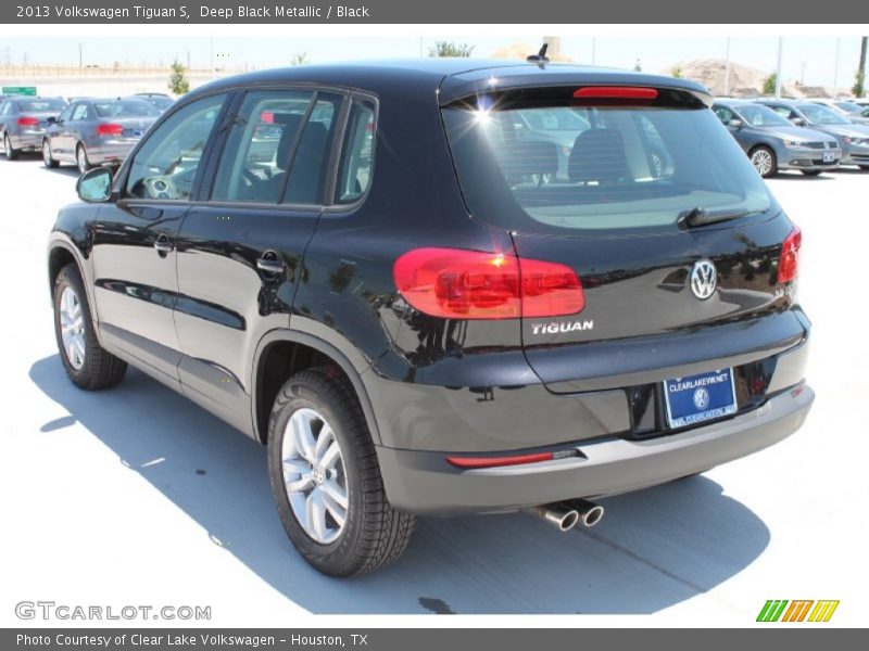 Deep Black Metallic / Black 2013 Volkswagen Tiguan S