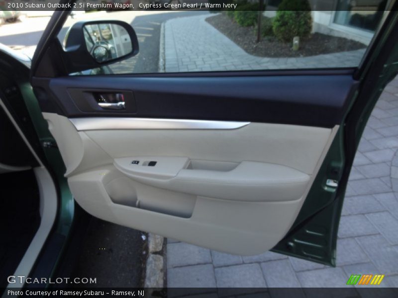 Cypress Green Pearl / Warm Ivory 2010 Subaru Outback 2.5i Premium Wagon