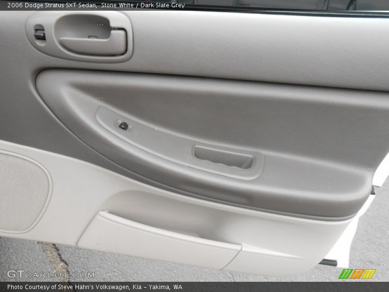 Stone White / Dark Slate Grey 2006 Dodge Stratus SXT Sedan