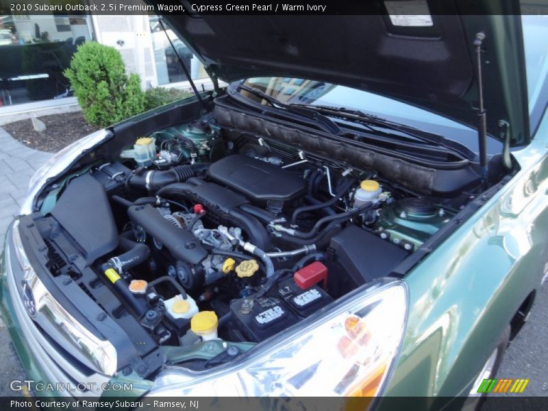 Cypress Green Pearl / Warm Ivory 2010 Subaru Outback 2.5i Premium Wagon
