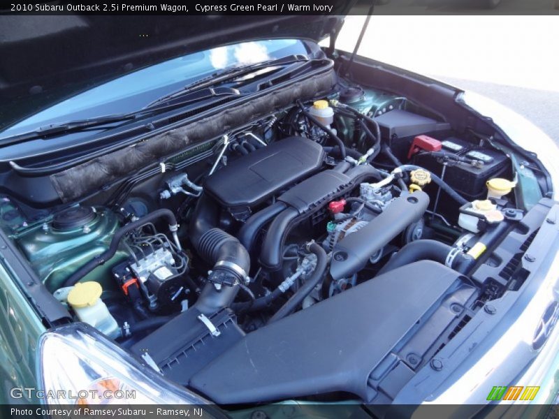 Cypress Green Pearl / Warm Ivory 2010 Subaru Outback 2.5i Premium Wagon