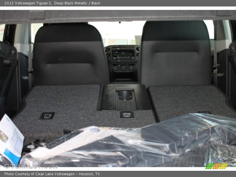 Deep Black Metallic / Black 2013 Volkswagen Tiguan S