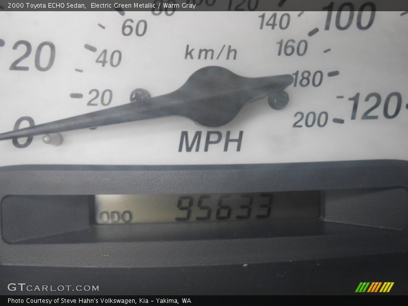 Electric Green Metallic / Warm Gray 2000 Toyota ECHO Sedan