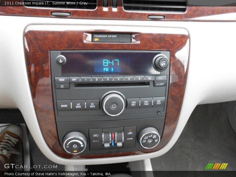 Summit White / Gray 2011 Chevrolet Impala LT