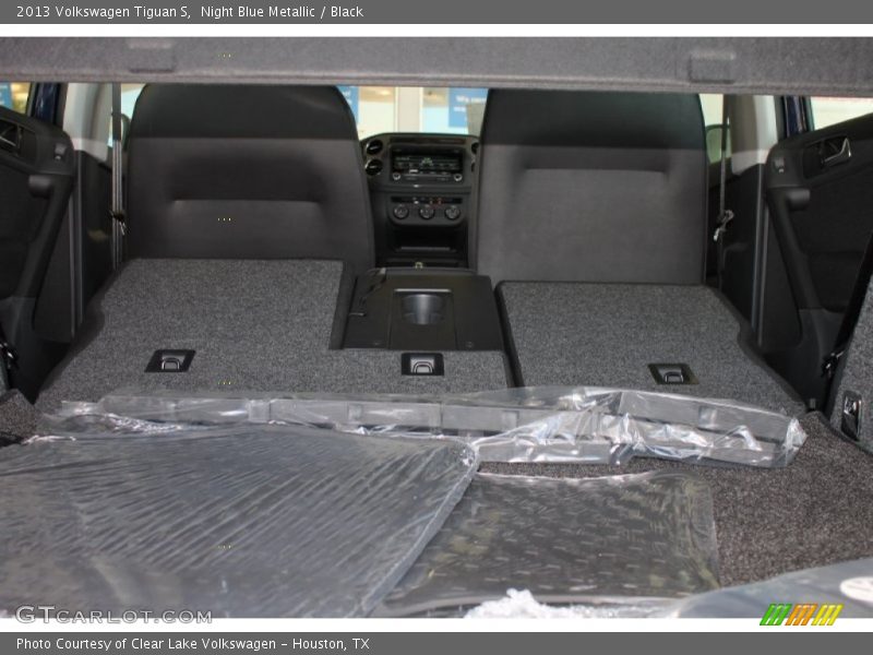 Night Blue Metallic / Black 2013 Volkswagen Tiguan S