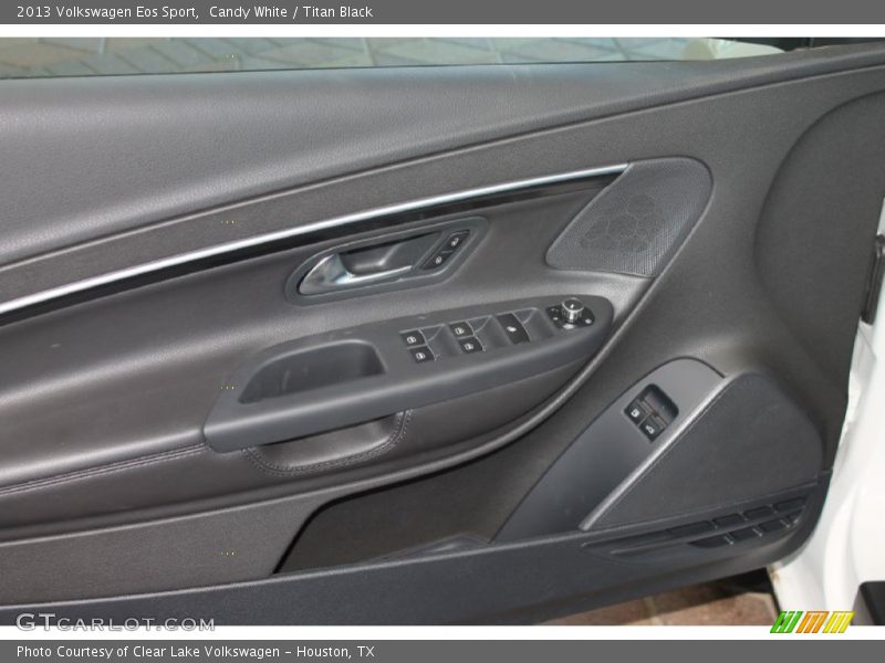 Candy White / Titan Black 2013 Volkswagen Eos Sport
