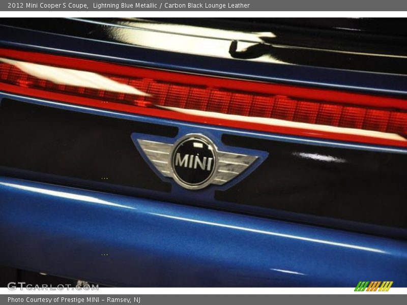 Lightning Blue Metallic / Carbon Black Lounge Leather 2012 Mini Cooper S Coupe