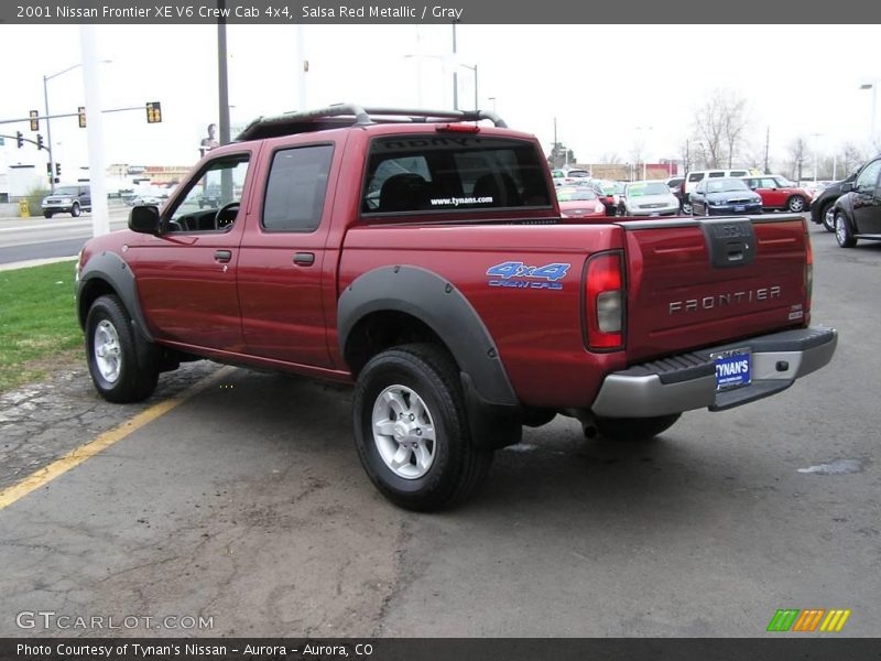 Salsa Red Metallic / Gray 2001 Nissan Frontier XE V6 Crew Cab 4x4