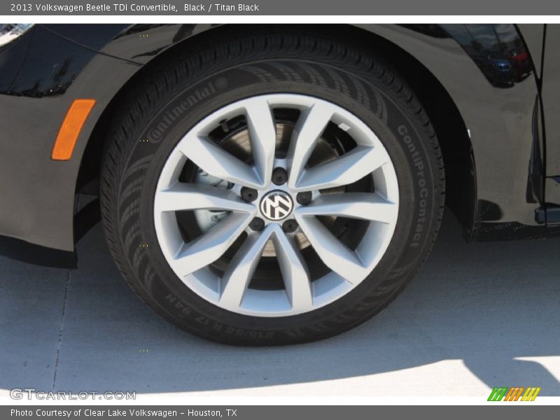 Black / Titan Black 2013 Volkswagen Beetle TDI Convertible