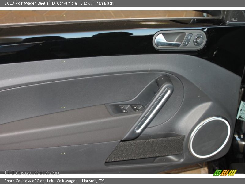 Black / Titan Black 2013 Volkswagen Beetle TDI Convertible